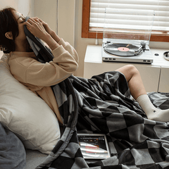 Yickyue Checkered Throw Blanket