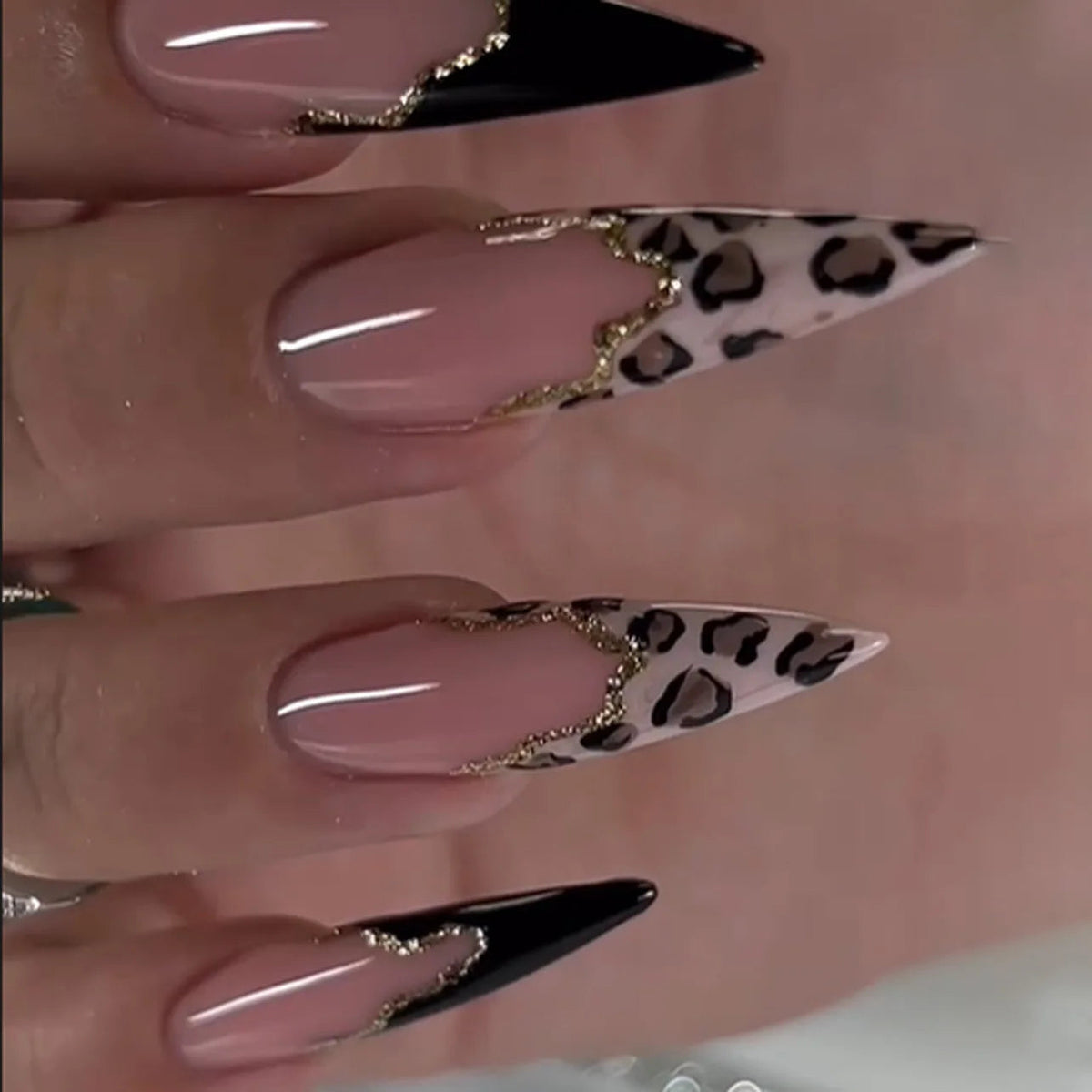 Yickyue  Brown Leopard Gradient French Nail Art Red Bowknot Pearl Fake Nails Detachable Finished False Nails Press on Nails with Glue