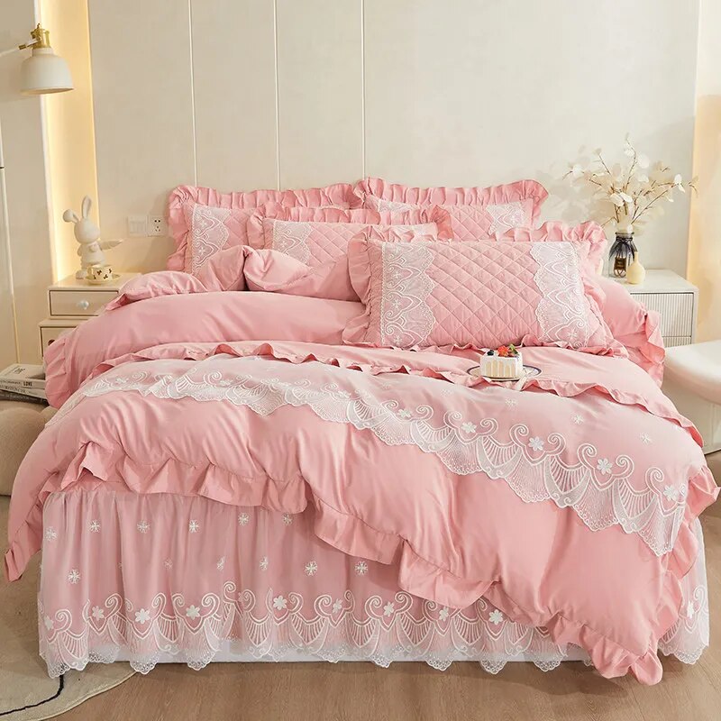 Yickyue Elegant Brushed 4pcs Bedding Set Queen King Size Lace Duvet Cover Set Quilted Bedspread with Ruffle Skirt and 2 Pillow Shams