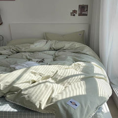 Yickyue Four-piece Girl Heart Pure Color Cotton Embroidered Quilt Set Sheet Apartment Bed Bed