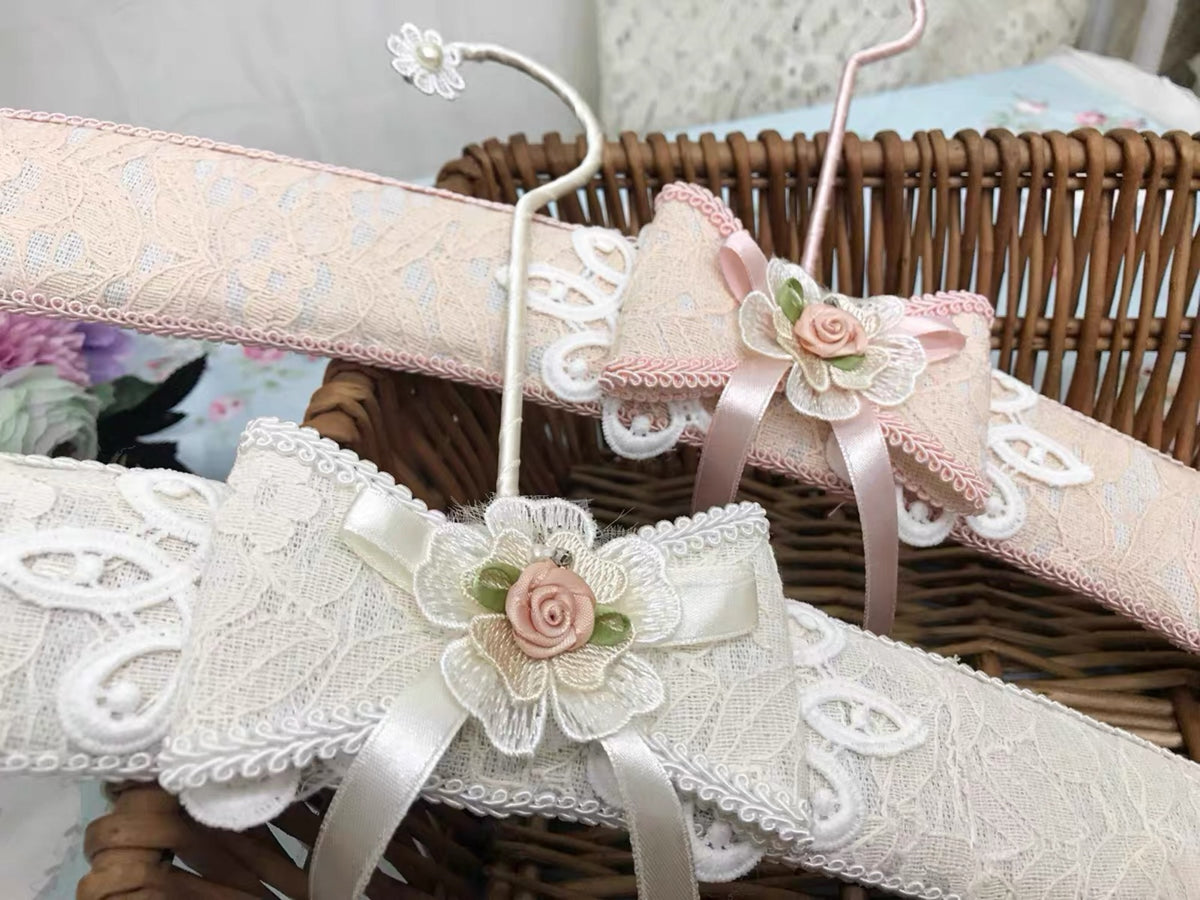YICKYUE  -  Clothes Hanger Lace Flower Wardrobe Decorative Clothes Hook Clothing Store Pink Bow Hangers Home Decor Clothes Drying Hangers