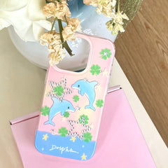 YICKYUE  -  Ins Sparkling Diamond Star Cute Dolphin Four Leaf Clover Love Pendant Phone Case for iPhone 16 15 14 13 Pro Max Back Cover Fund