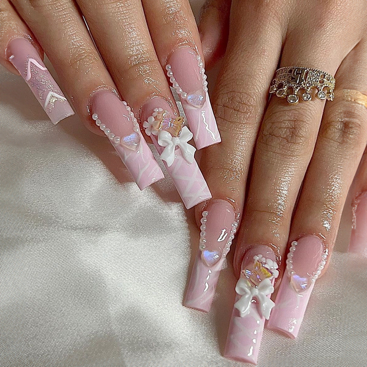 YICKYUE  -  24pcs Gradient Pink False Nails with Pearl Heart Design Fashion Press on Nails Full Cover Wearable Women Lady Acrylic Nails