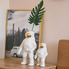 Home Decor Ceramics Vase Astronaut Statue Room Decor Sculpture Flower Pot Modern Art Desktop Ornaments European Style Gift
