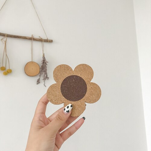 Simple Cork Flower Cup Mat Heat Insulation Mat Can Hang Anti Scalding and Anti Slip Kitchen Pot Mat Bowl Mat Plate Mat