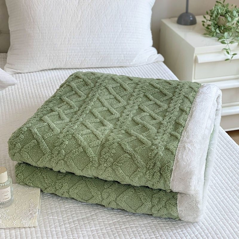 Yickyue Winter Warm Blankets Thickened Tuff Cashmere Lamb Blanket Quilt Double Sided Plush Cover Blankets Simple Solid Color Blanket