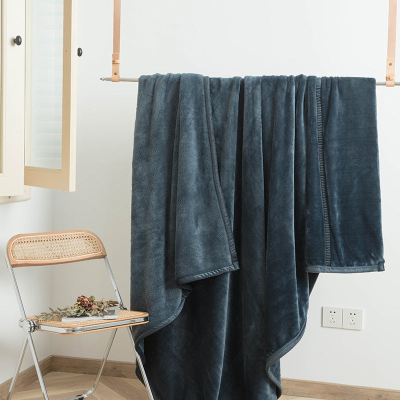 Yickyue Coral Fleece Blankets for Beds King Queen Size Bedspread on The Bed Double-layer Flannel Blanket Quilt Home Office Throw Blanket