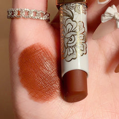 Yickyue Silky Matte Lipstick Comestic Nude Vintage Lace Lip Gloss Nonstick Cup Moisturizing Waterproof Long Lasting Sexy Red Lip Makeup