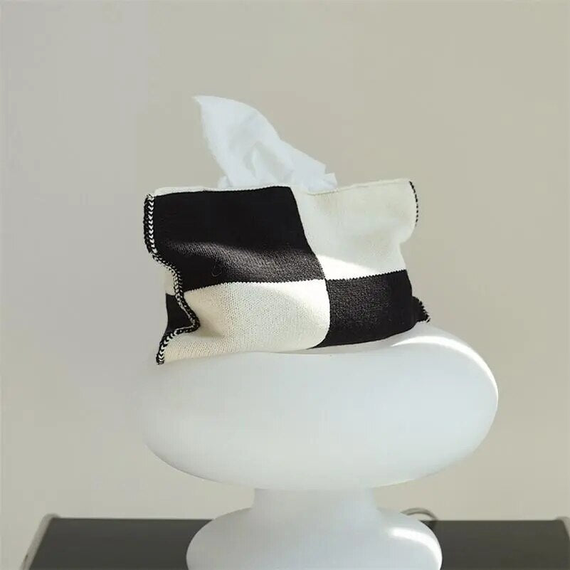 Yickyue Knit Plaid Heart Tissue Box Heart  Knitting Cotton Thread Napkin Holder Tissue Bag Bedroom Kitchen Desktop Storage Napkins