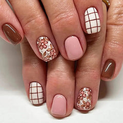 Yickyue  Striped Plaid Pink Flower Nail Art Simple Fashion Spring False Nails Detachable Finished Fake Nails Press on Nails with Glue