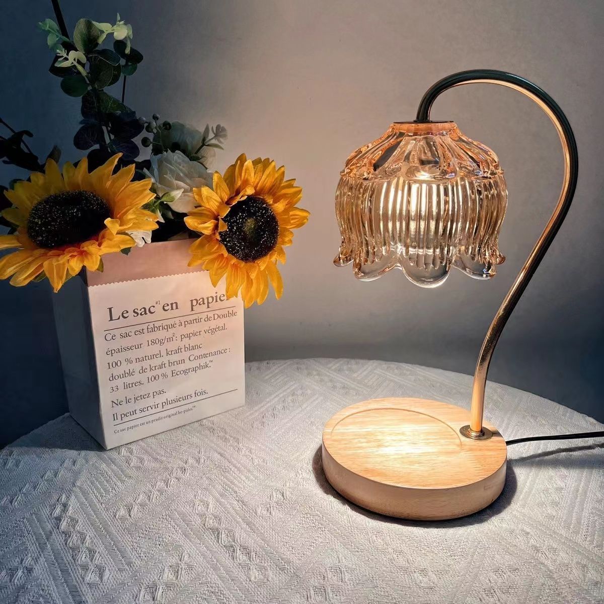 YICKYUE  -  American Design Table Lamp Smokeless Temperature Regulating Retro Night Light Aromatherapy and Wax Melting Lamp