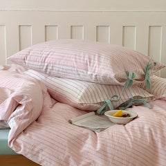 YICKYUE  3pcs, New Korean Style Bow Design Cotton Set: Duvet Cover*1 + Pillowcases*2, Korean Bow Design, Standard Size A, Striped Pattern with Bow Decoration, Stylish and Elegant