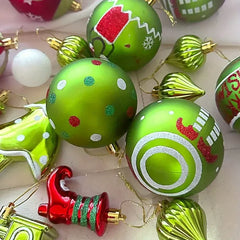 YICKYUE  -  Christmas Ball Decoration Set, Red Green White Hanging Balls, Xmas Tree Decorations, Glittering Red, Plastic Christmas Trinkets