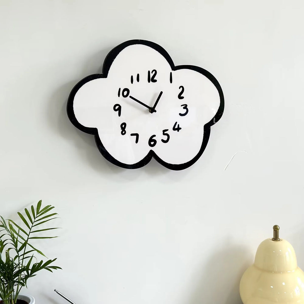 YICKYUE  -  Blue Cute Cloud Decoration Wall Clock Children's Room Bedroom Creative Clock Mute No Punch Clock Decoration