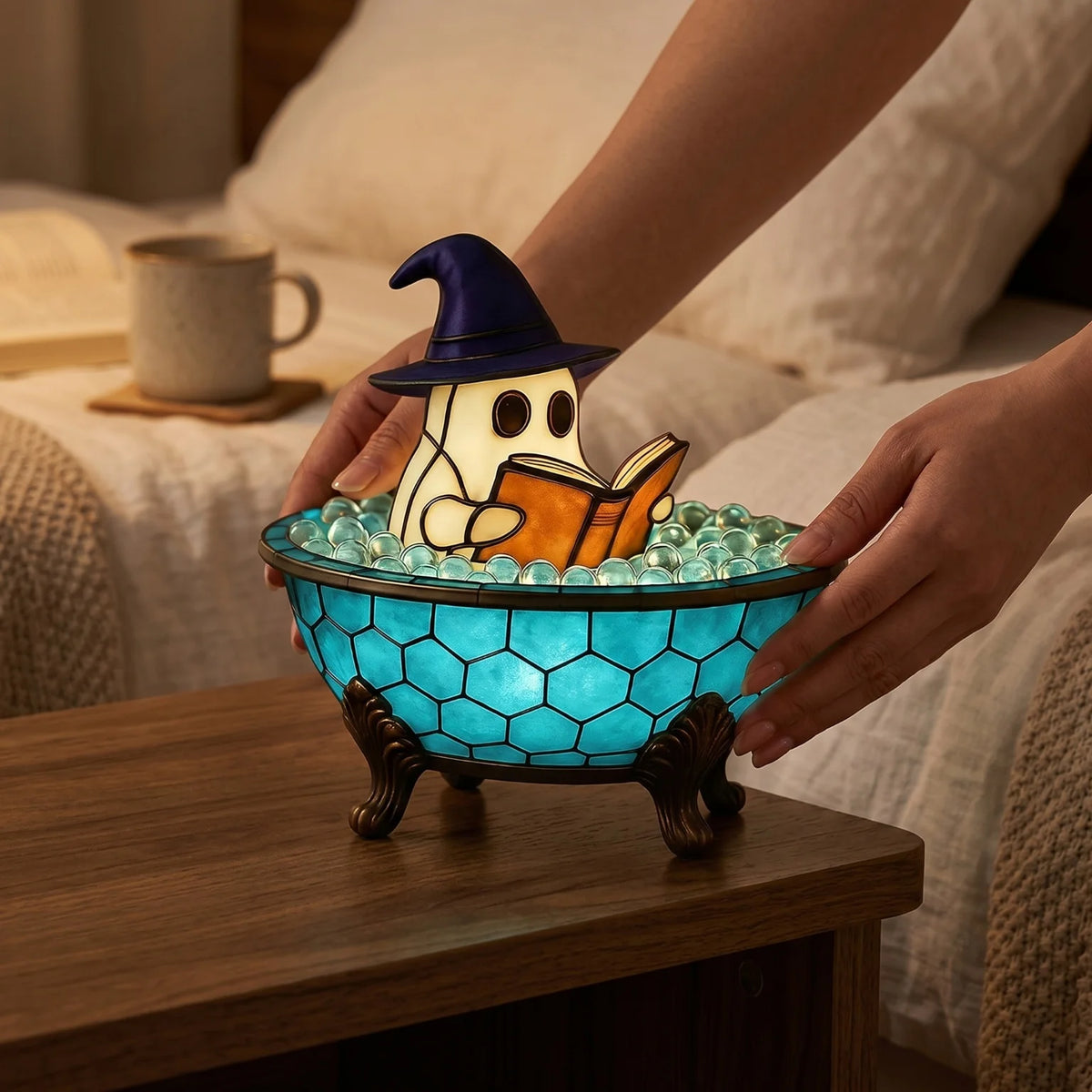 YICKYUE  -  Halloween Ghost Bathtub Reading Book Table Lamp Tiffany Stained Glass Night Light Cute Spooky Ghost in Bubble Bowl Decor Lamp for Bedroom Living Room Holiday Home Decor Gift