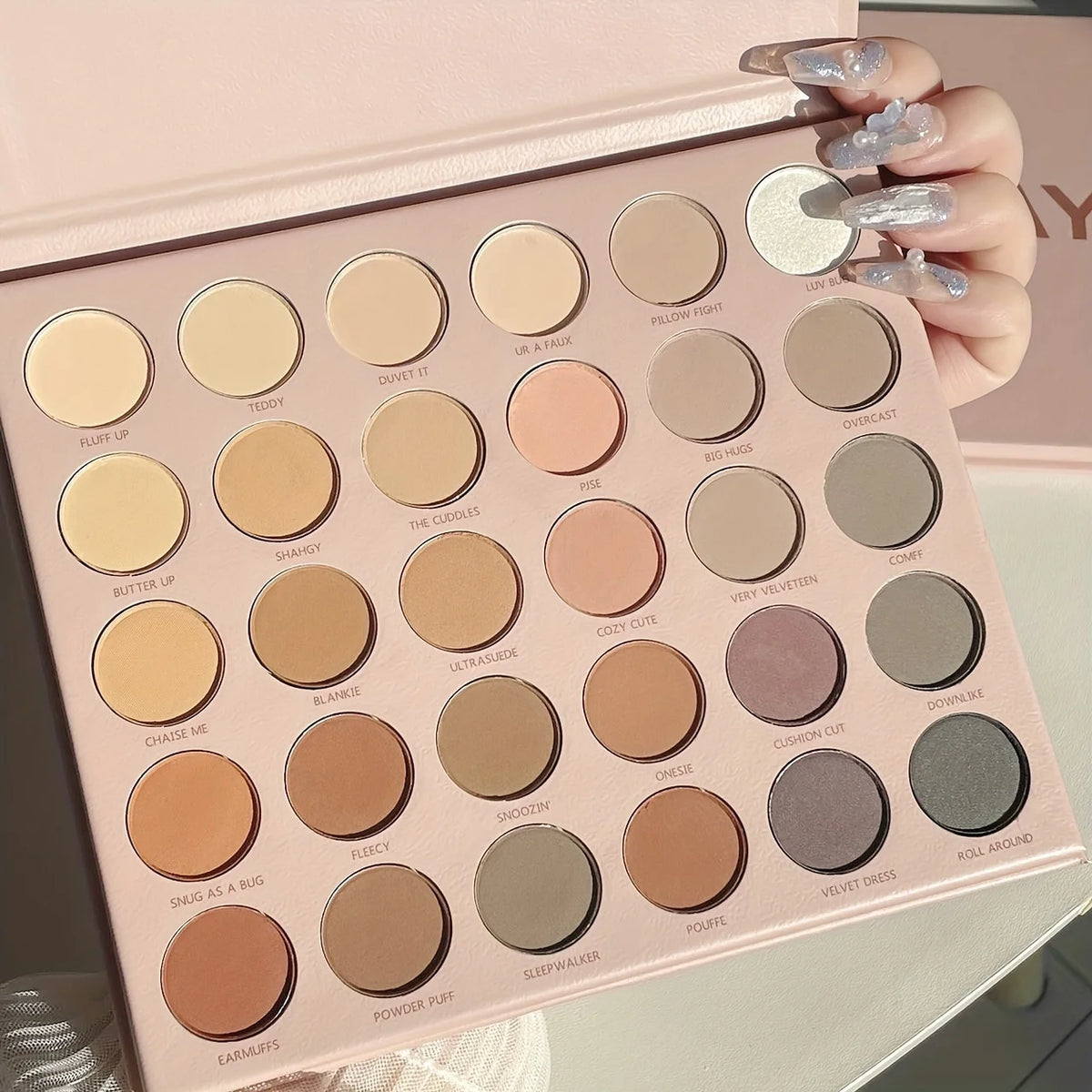 YICKYUE  -  30 Colors Eyeshadow Palette Matte & Pearl Finishes Multicolor Eye Shadow Disc for Daily Makeup Professional Beginner Friendly