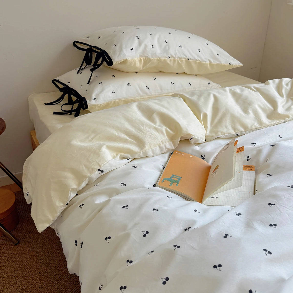 YICKYUE  -  New Cherry Print 100% Cotton Bedding Set Soft Washed Skin-friendly Queen Duvet Cover Set with Bed Sheets Quilt Cover Pillowcases