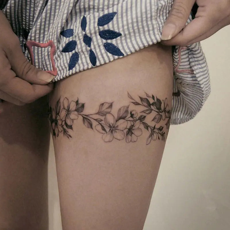 YICKYUE  -  Flower Vine Thigh Ring Tattoos Sticker Sexy Floral Temporary Tattoos Lasting Waterproof Arm Tattoo for Women Art Fake Tattoos