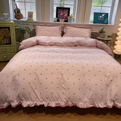 YICKYUE  -  Sweet Pink Crinkled Gauze Bedding Set with Tiny Cherry Print Ruffle Edge Soft Skin-Friendly Single/Queen/King Size Bed Linen