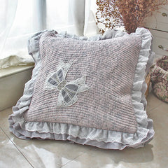 YICKYUE  -  Floral Quilted Pillow Cover 45x45cm - Ruffled Lace Trim with Bow, Decorative Cushion Cover for Sofa/Bedroom, Home Décor