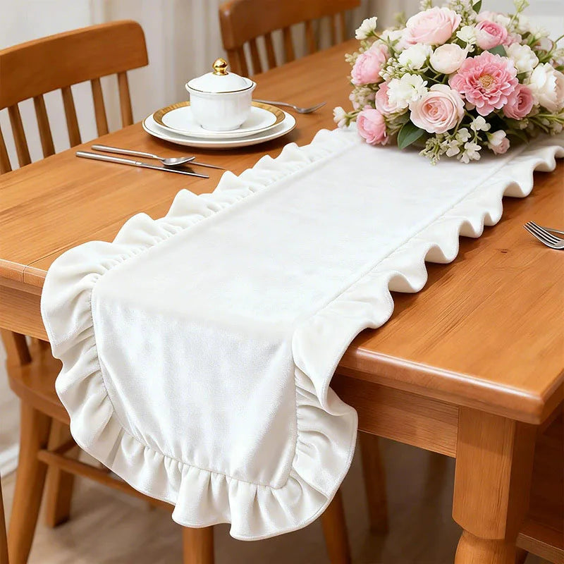 YICKYUE  -  Velvet Table Runner 72Inches Long with Retro Ruffle Flounces Wedding Decoration for Kitchen Dining Living Room Coffee Home Decor