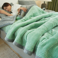 Yickyue High End Warm Blankets for Beds, Thickened Sleeping Blanket, Soft, Warmth, Weighted, 3 Ply, Autumn, Winter