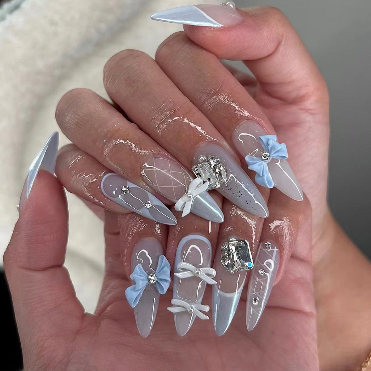 YICKYUE  -  24pcs Summer New Almond Press on Nails Spring Flowers Pattern Green False Nails Patch Ins Sweet Bow Fake Nails Tips for Girls