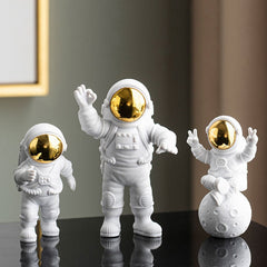 3Pc Astronaut Decor Action Figures and Moon Home Decoration Resin Astronaut Statue Room Office Desktop Decor Presents Boy Gift