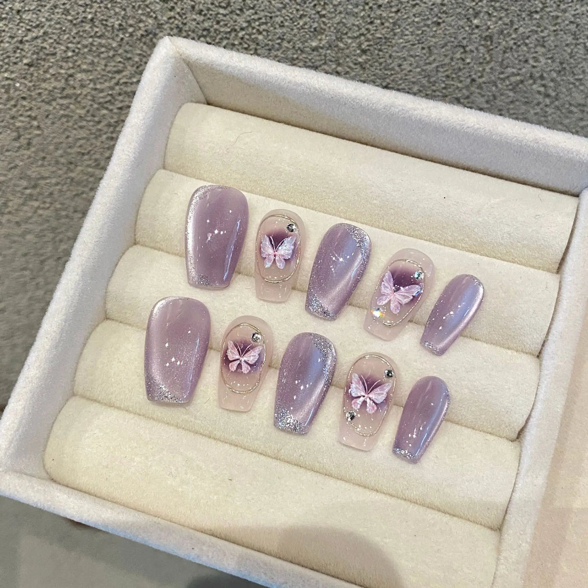 YICKYUE  -  10Pcs Naked Cat Eye Press On Nails Laser Butterfly Decoration Fake Nails Short Full Cover False Nail Wearable Manicure Nail Tips