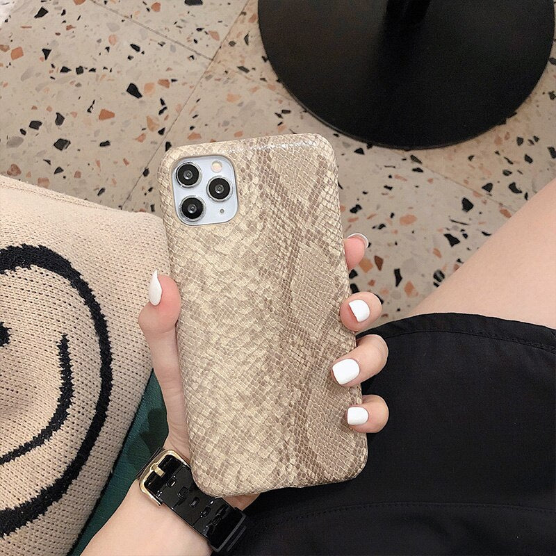 Retro Snake Grain Silicone Shockproof Phone Case For iPhone 11 12 Pro Max Mini X Xs XR 7 8 Plus SE 2  Luxury Pattern Cover