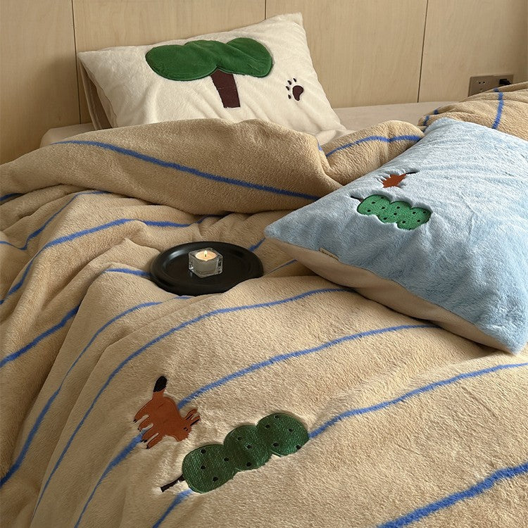 Forest Foxes Ins-style Cute Cartoon Milk Velvet 4-Piece Set, Thickened Rabbit Velvet Coral Fleece Bedding