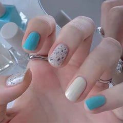Black Streak Short Fake Nail for Women Geometric Lattice Winter Square Point False Nails Full Cover Artificial Nail Tips