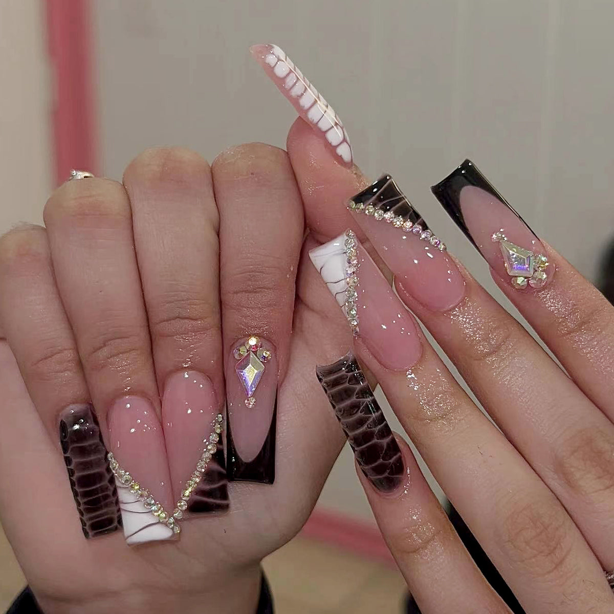 YICKYUE  -  Luxury Ladies 24Pcs/Set Super Long Square French Leopard Print Pink Bow Heart Decoration Wearable Fake Nail  Press on Nail Art