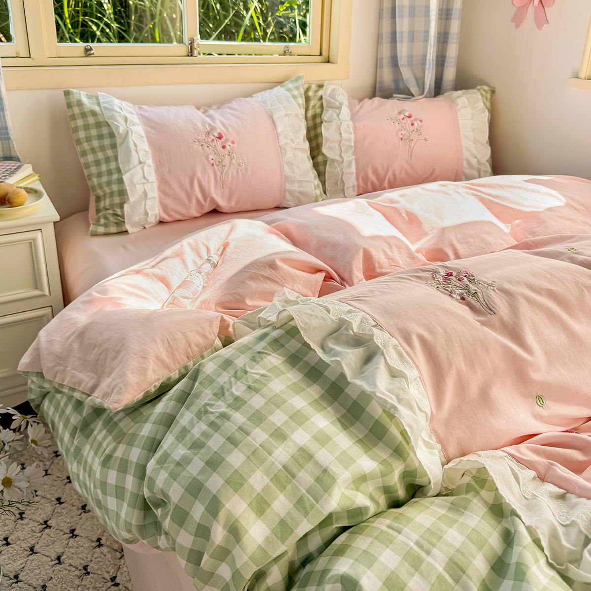 YICKYUE  -  Fresh Korean Floral Ruffled Bedding Set – 100% Cotton 4-Piece