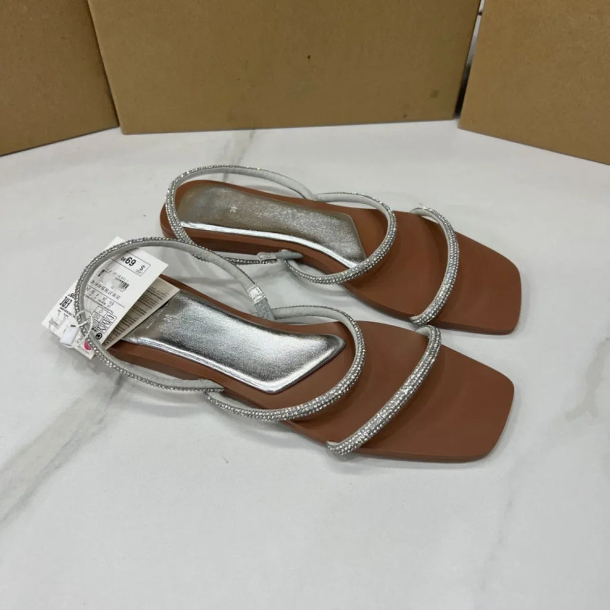 YICKYUE  -  Women's Flat Sandals Bling Crystal Diamond Strap Fashion Square Toe Summer Party Shoes Sexy Light Plus Size Sandalias Mujer